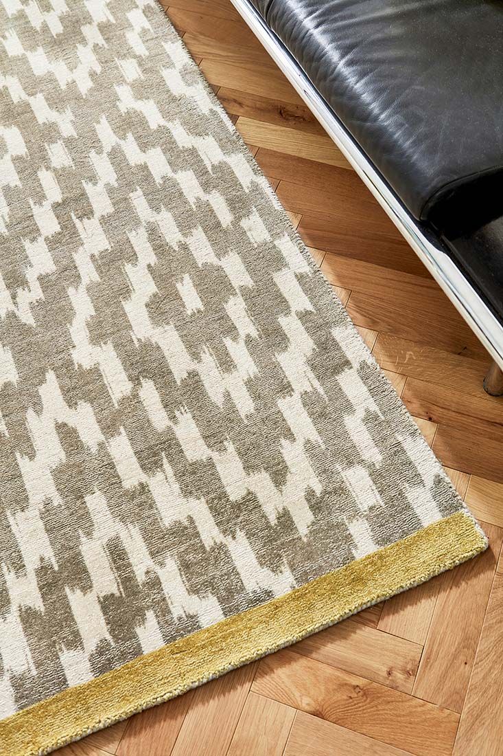 Diamonds Beige Handwoven Rug