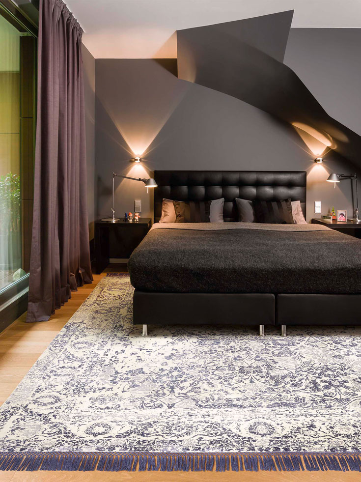 Mauve Grey Hand-Knotted Wool / Silk Rug
