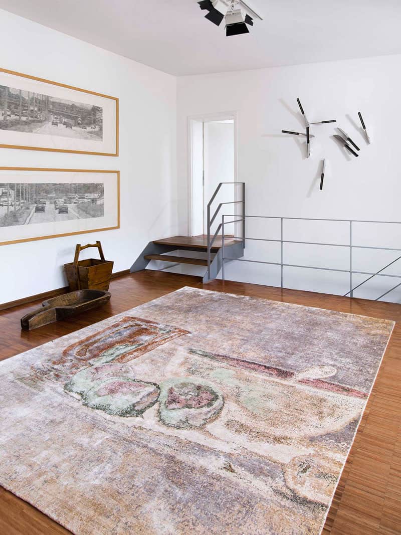 Three Apples Hand-Woven Exquisite Rug | Size: 365 x 457 cm