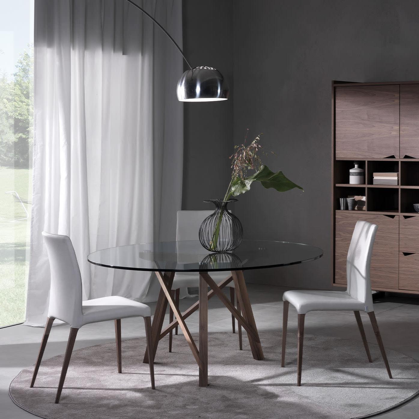 Zeus Round Dining Table