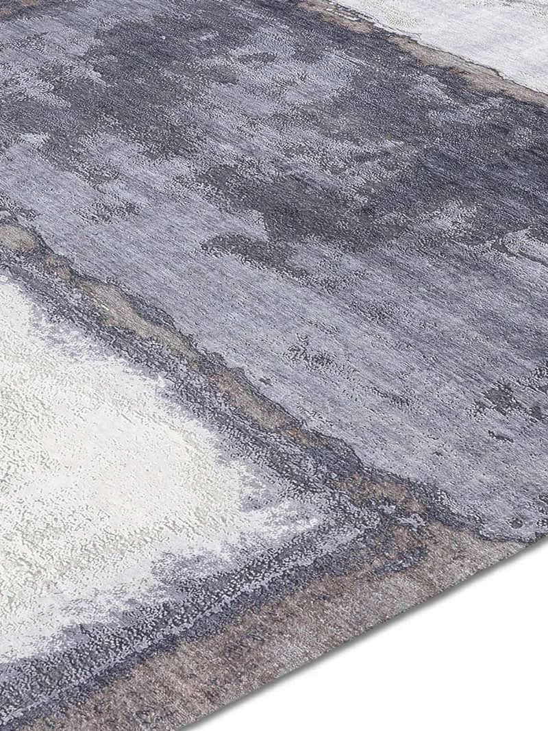 Silver / Anthracite Luxury Handwoven Rug