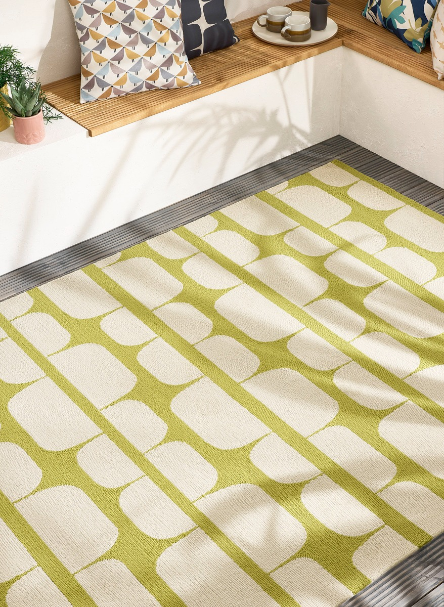 Sunshine Outdoor Hand-Woven Rug