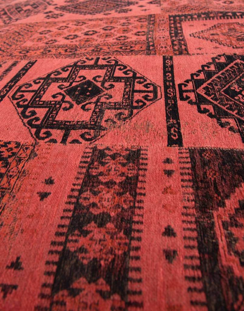 Valvet Edie Rug by Louis de Poortere