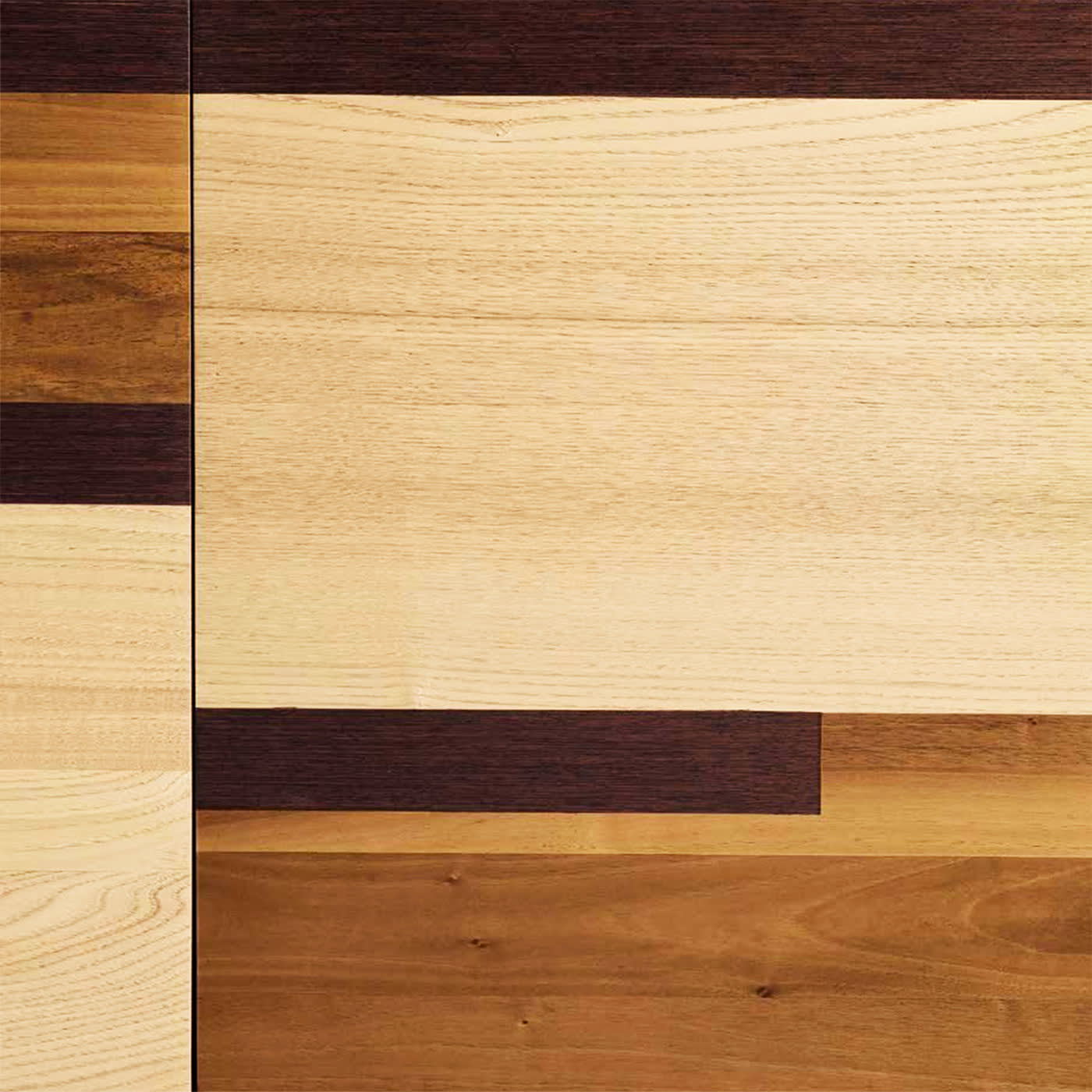 Materia Natura Three-Doors Sideboard | Configuration: 2-Doors