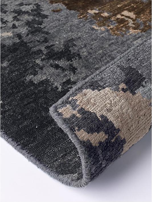 Limited Edition Charcoal Rug | Size: 170 x 240 cm