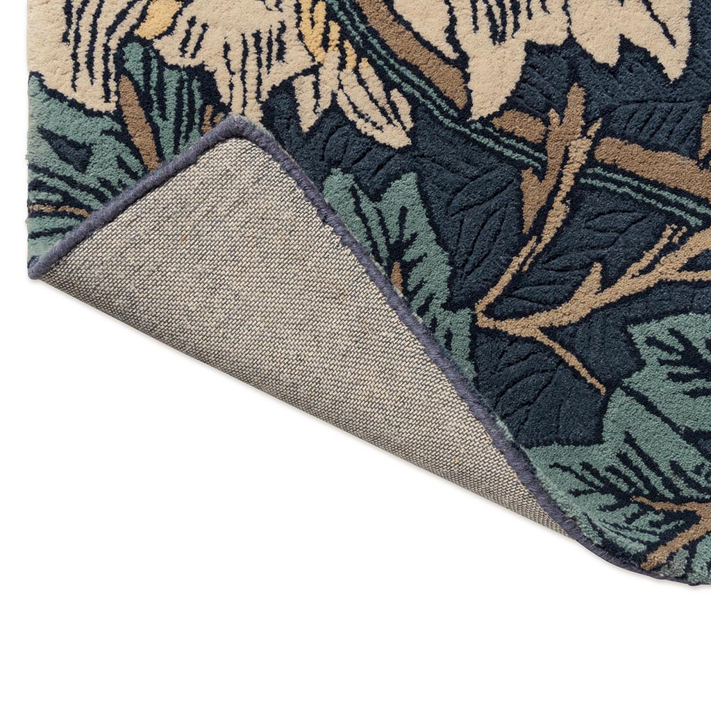 Honeysuckle & Tulip Rug | Size: 200 × 280 cm