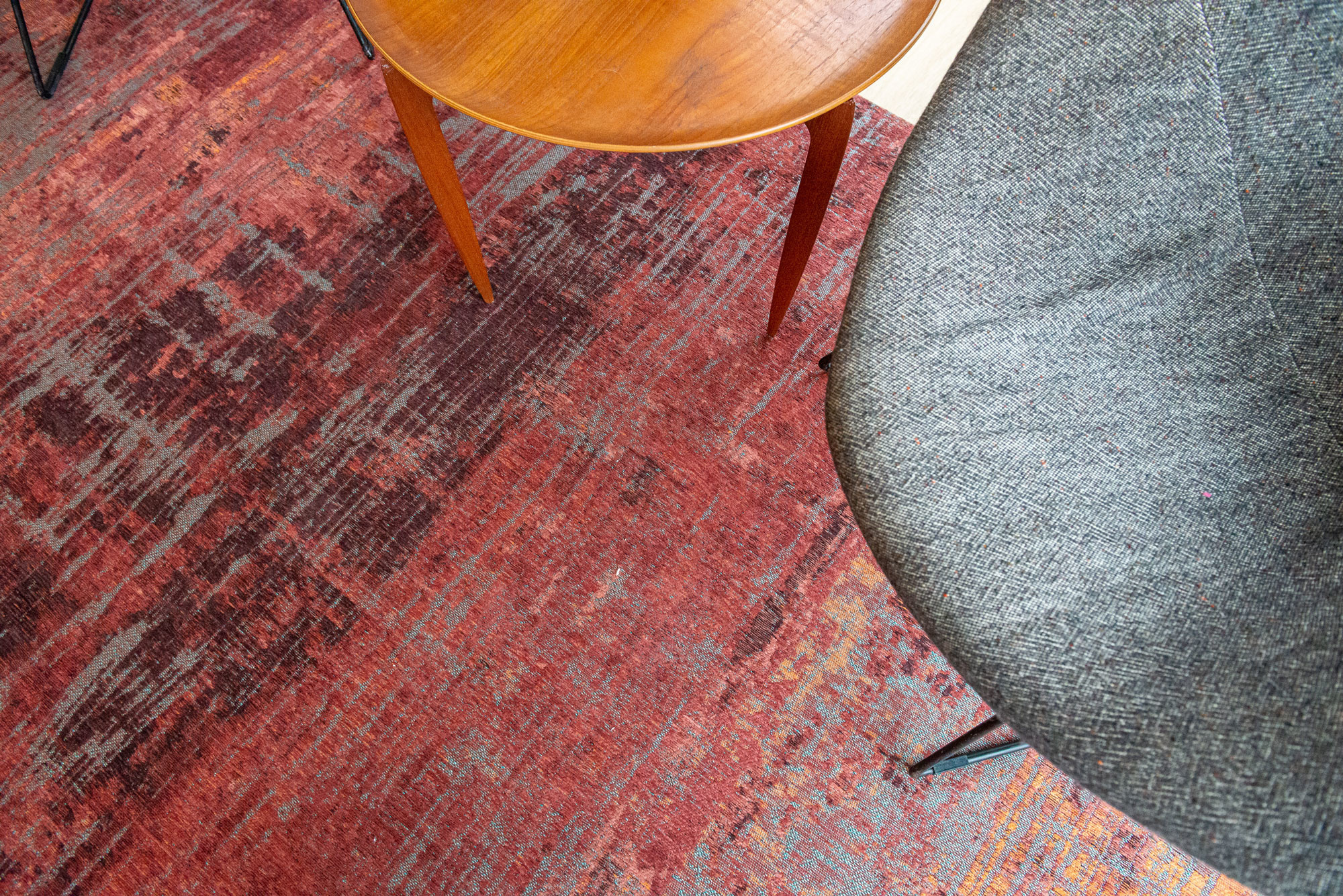 Deep Coral Accent Round Rug