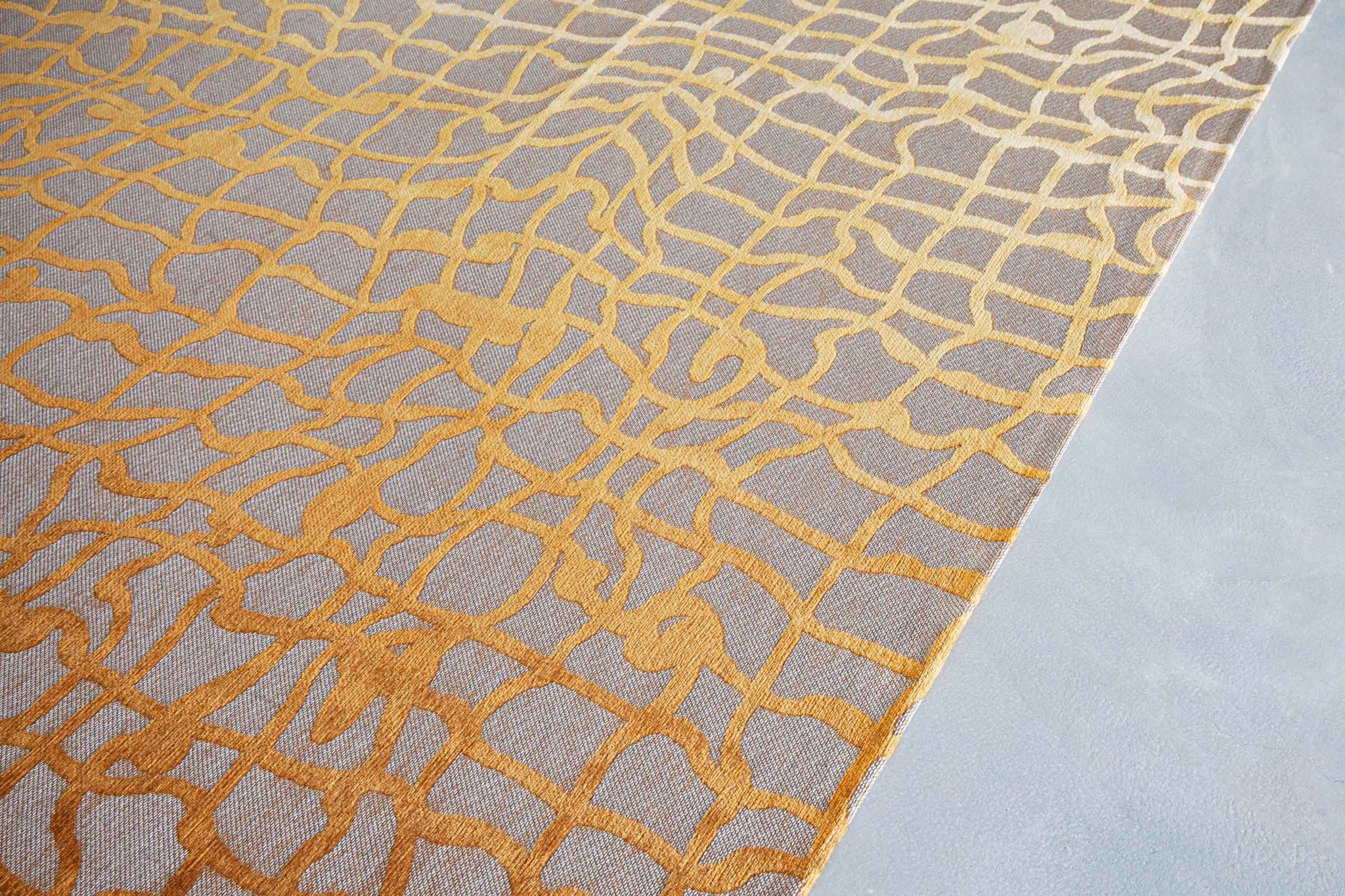 Abstract Gold Flatwoven Rug ☞ Size: 80 x 150 cm