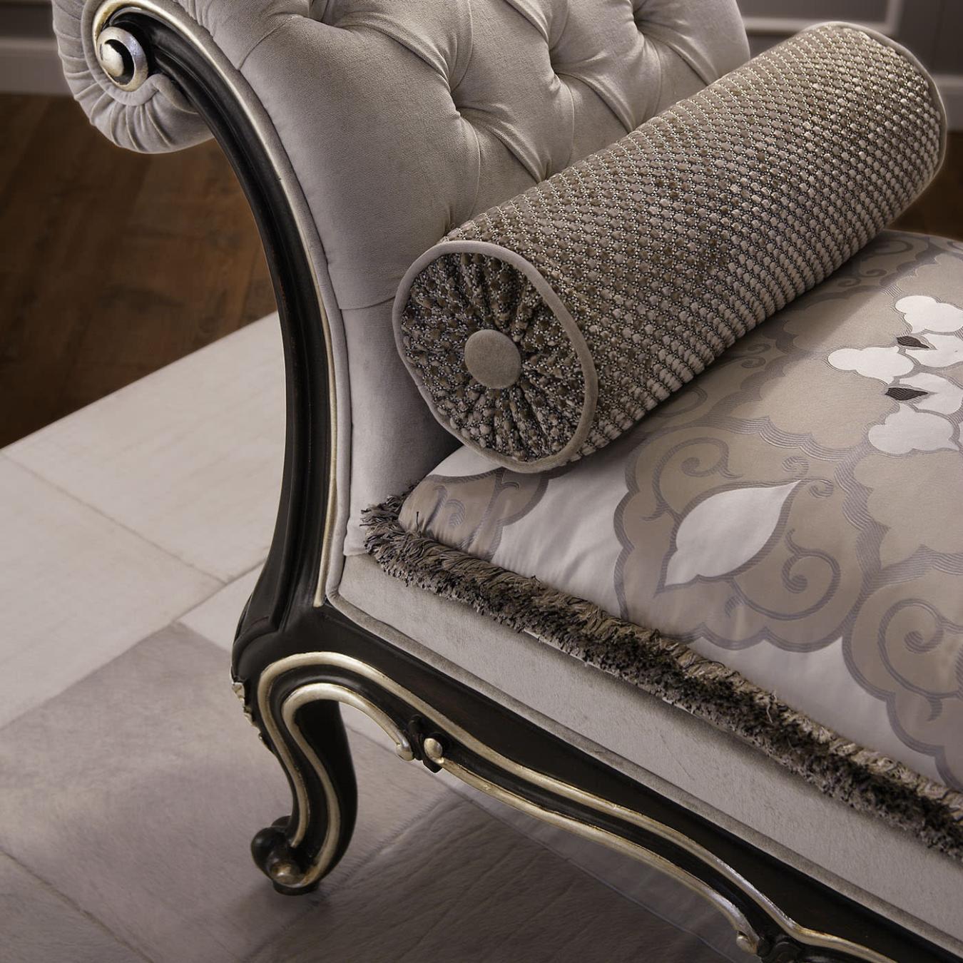 Silver Leaf Upholstered Chaise Longue