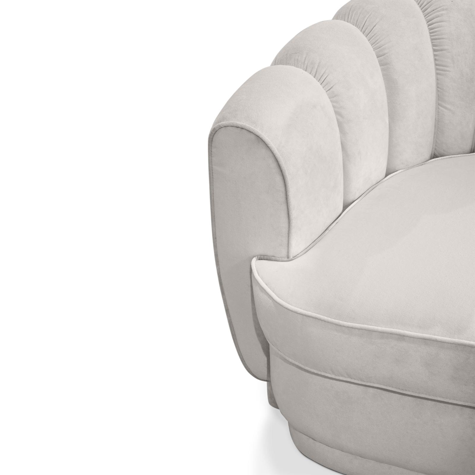 Refined Round Three-Seat Grand Sofa