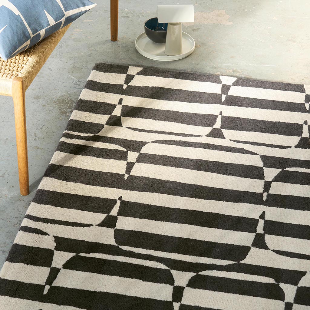 Block Stripe Charcoal Rug | Size: 160 × 230 cm