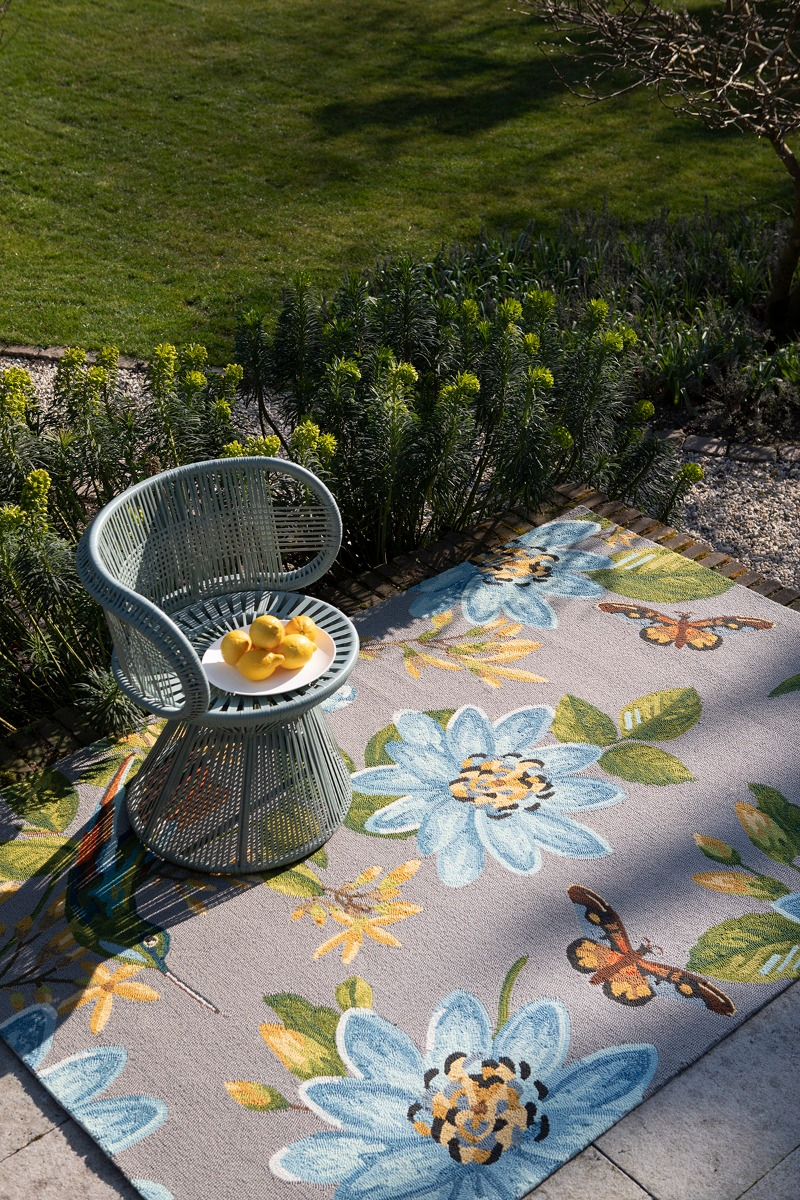 Lotus Outdoor Modern Hand Woven Rug