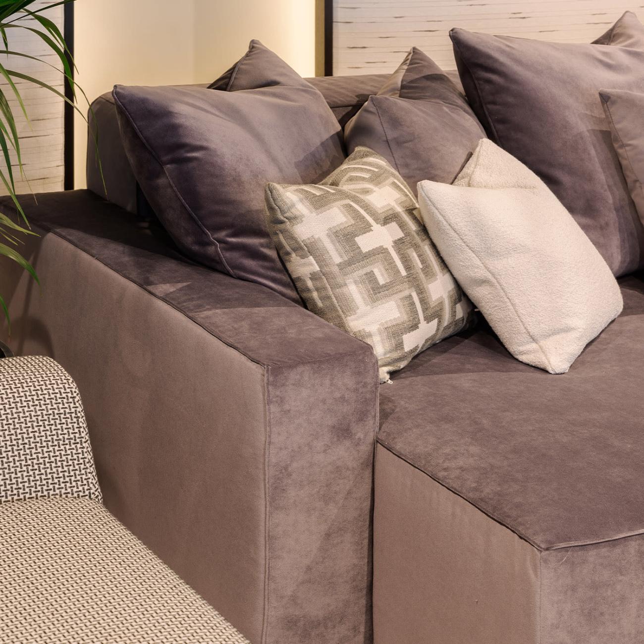 Bonnie Sofa