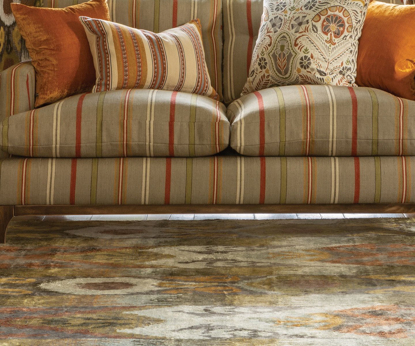 Designer Hand-Woven Green Luxury Rug