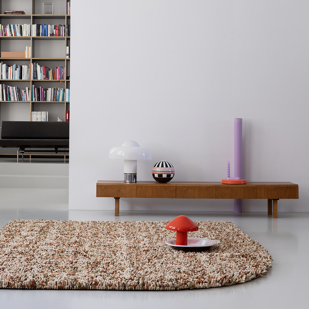 Shaggy Handwoven Rug | Size: 170 x 240 cm