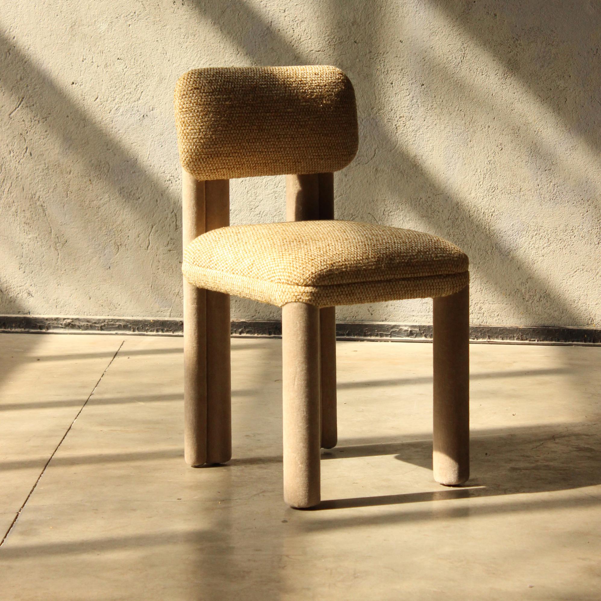 Camelia Chair