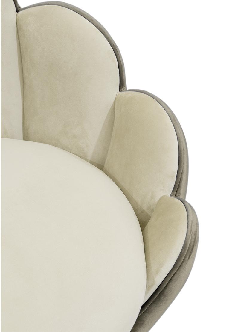 Lotus Serenity Plush Relaxation Chair