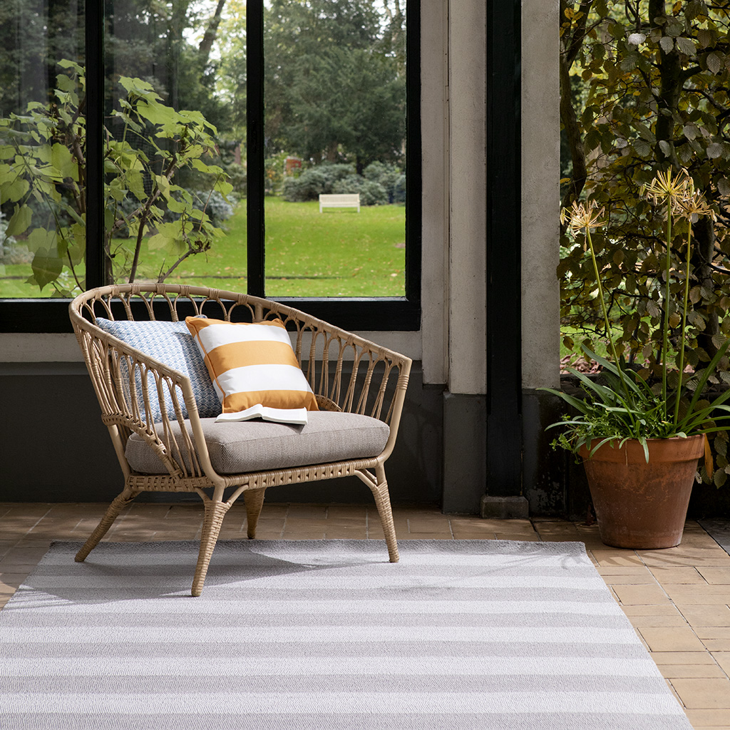 Dove Grey Outdoor Rug | Size: 250 × 350 cm