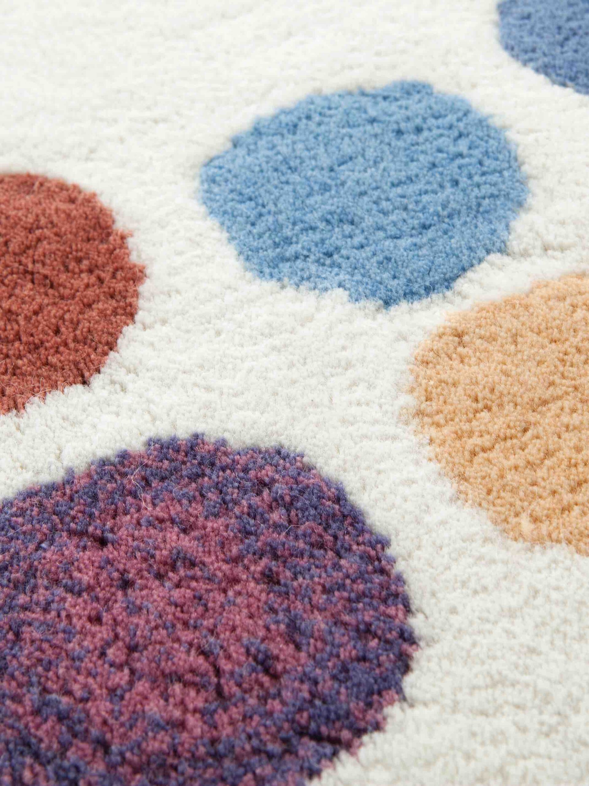 Points Luxury Rug