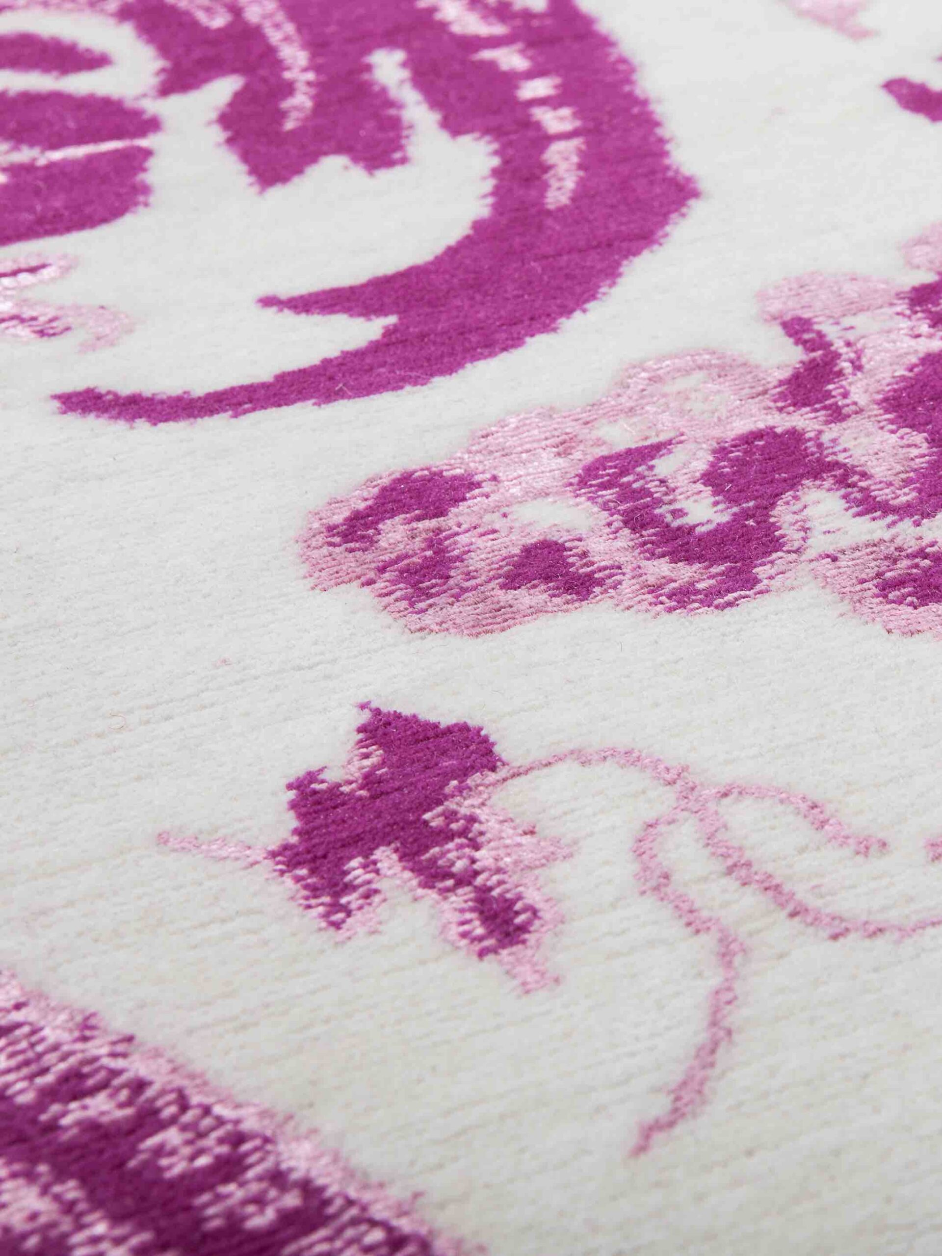 Baroccarrabbiata Designer Handmade Rug