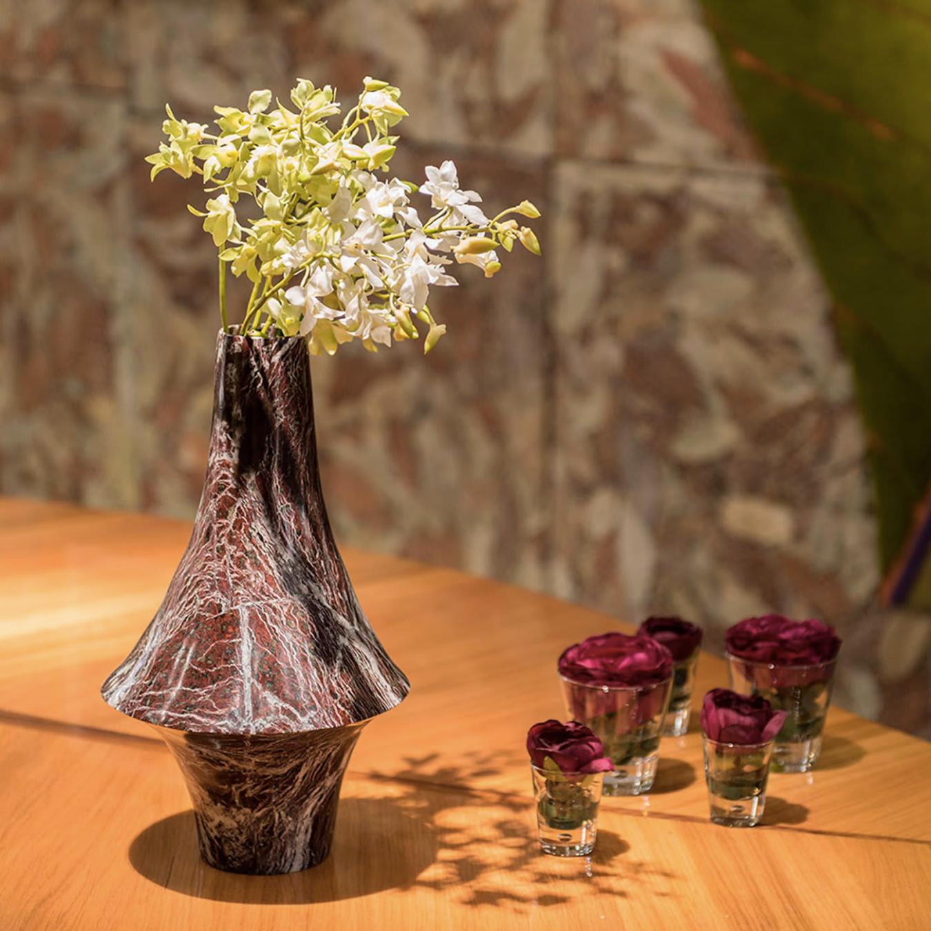 Eccentrico Large Statement Vase