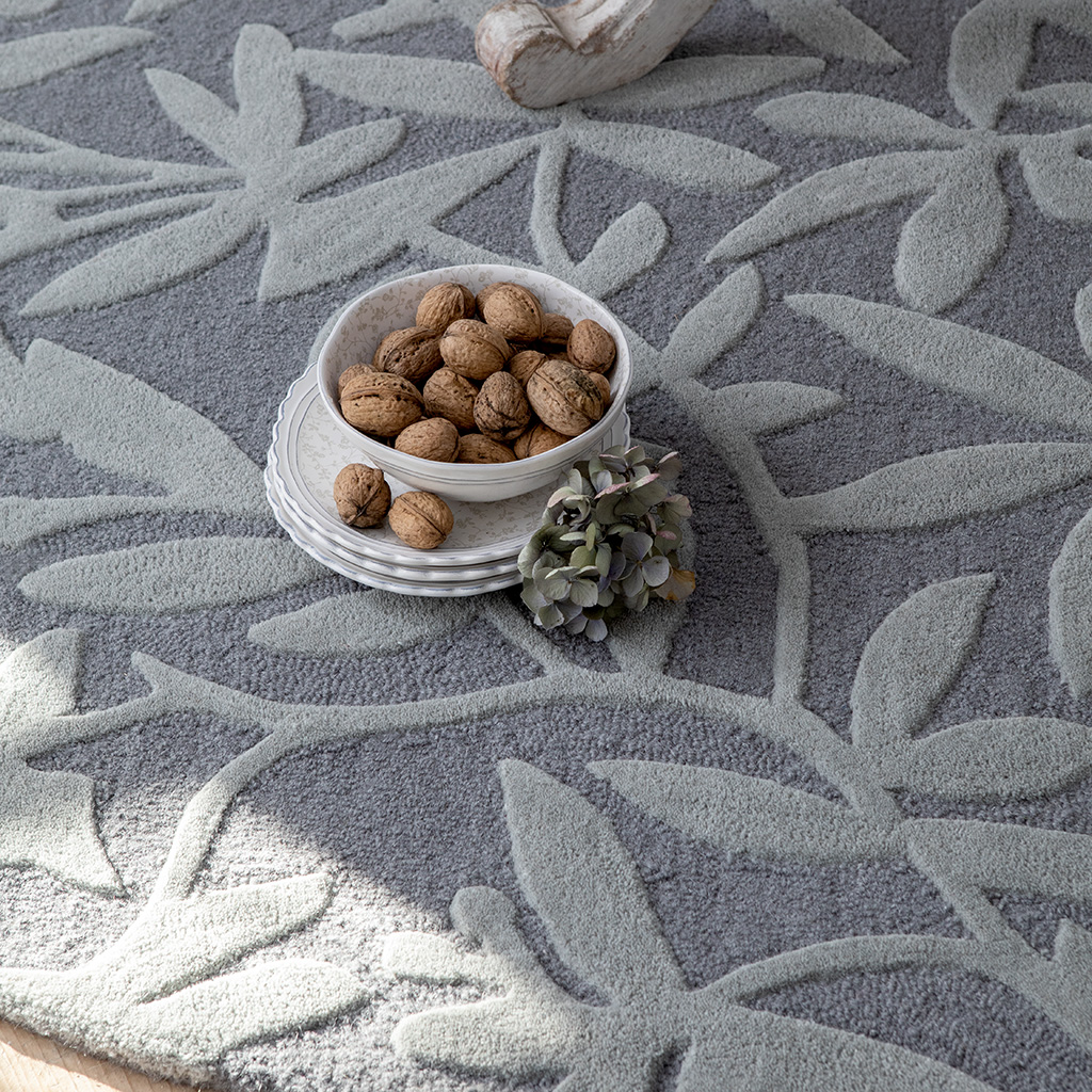 Cleavers Round Wool Rug