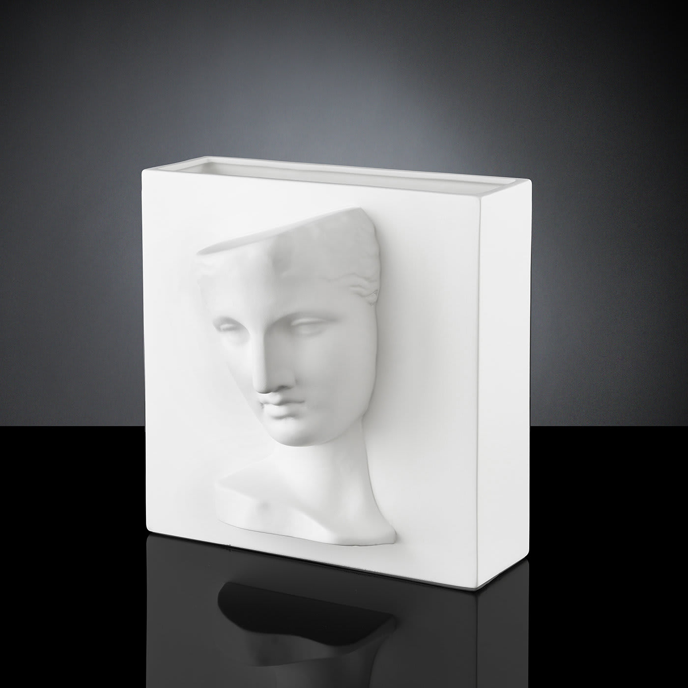Psyche of Capua Artisan Vase