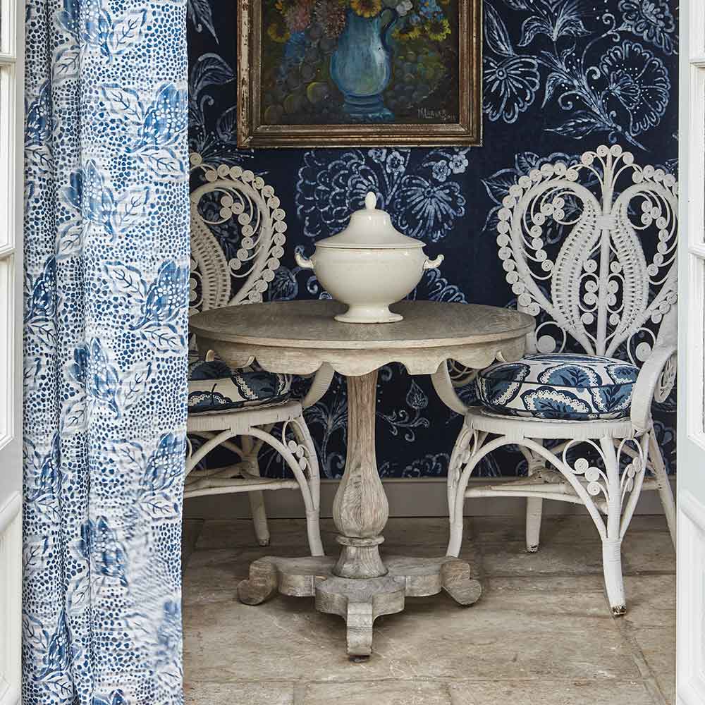 Overbury Artisan Table