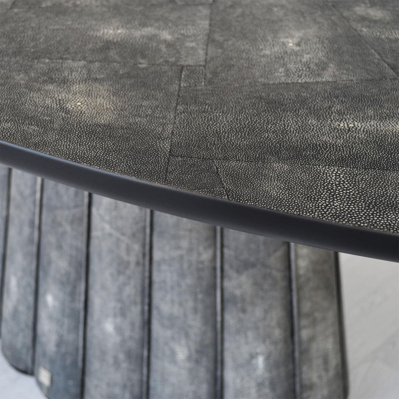 Eos Dining Table
