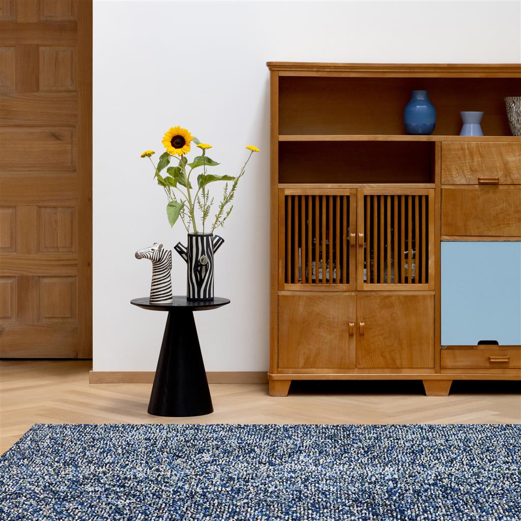 Pop-Art Blue Thick Pile Felted Rug