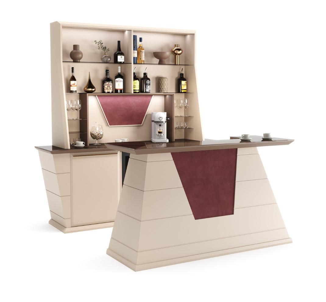 Hemingway Heritage Home Bar with Counter