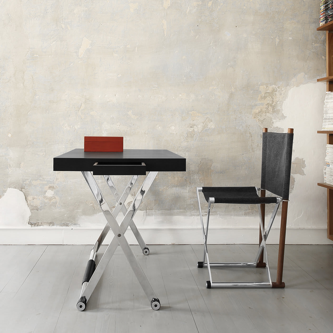 Luxe Folding Desk | Tabletop: Leather