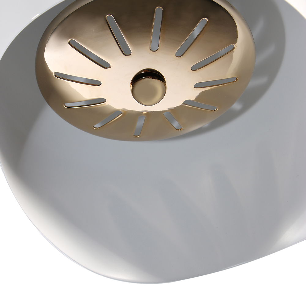 Regal Beam Suspension Lamp