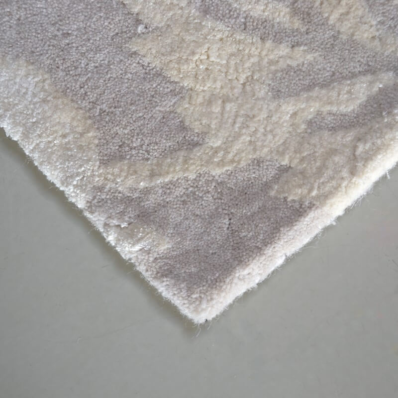 Wild Strawberry Beige Hand-Woven Rug | Size: 250 x 350 cm