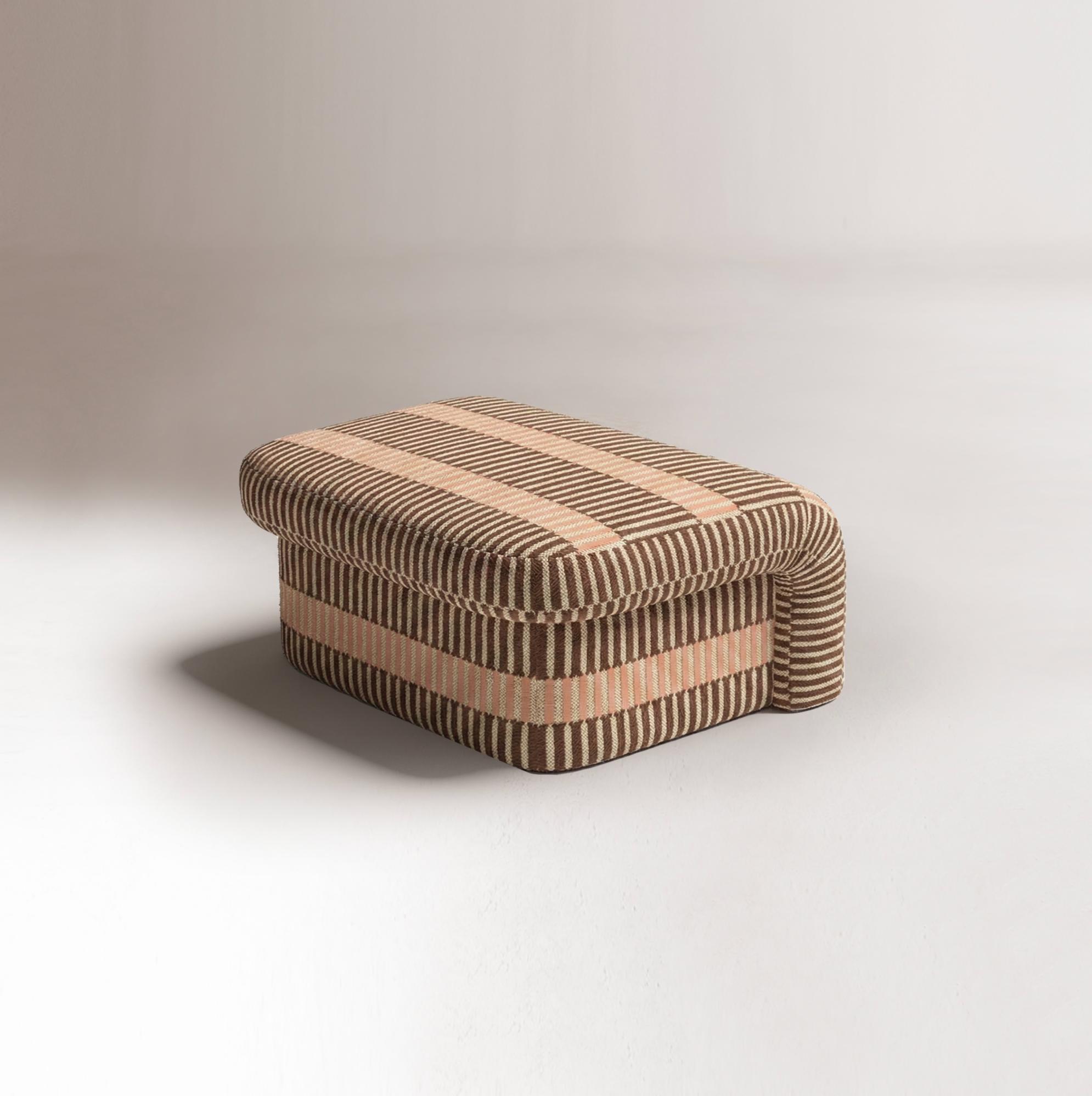 Slide Pouf