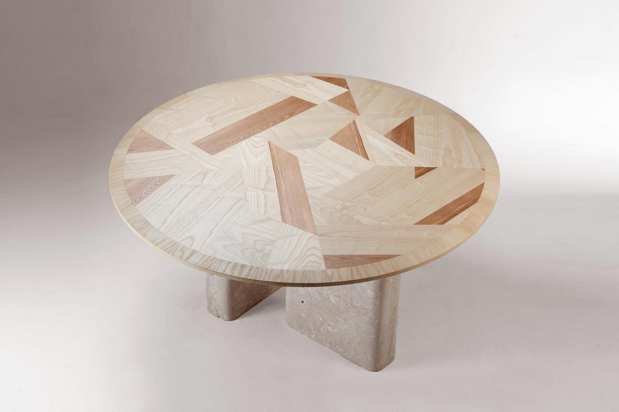 L'Anamour Round Table