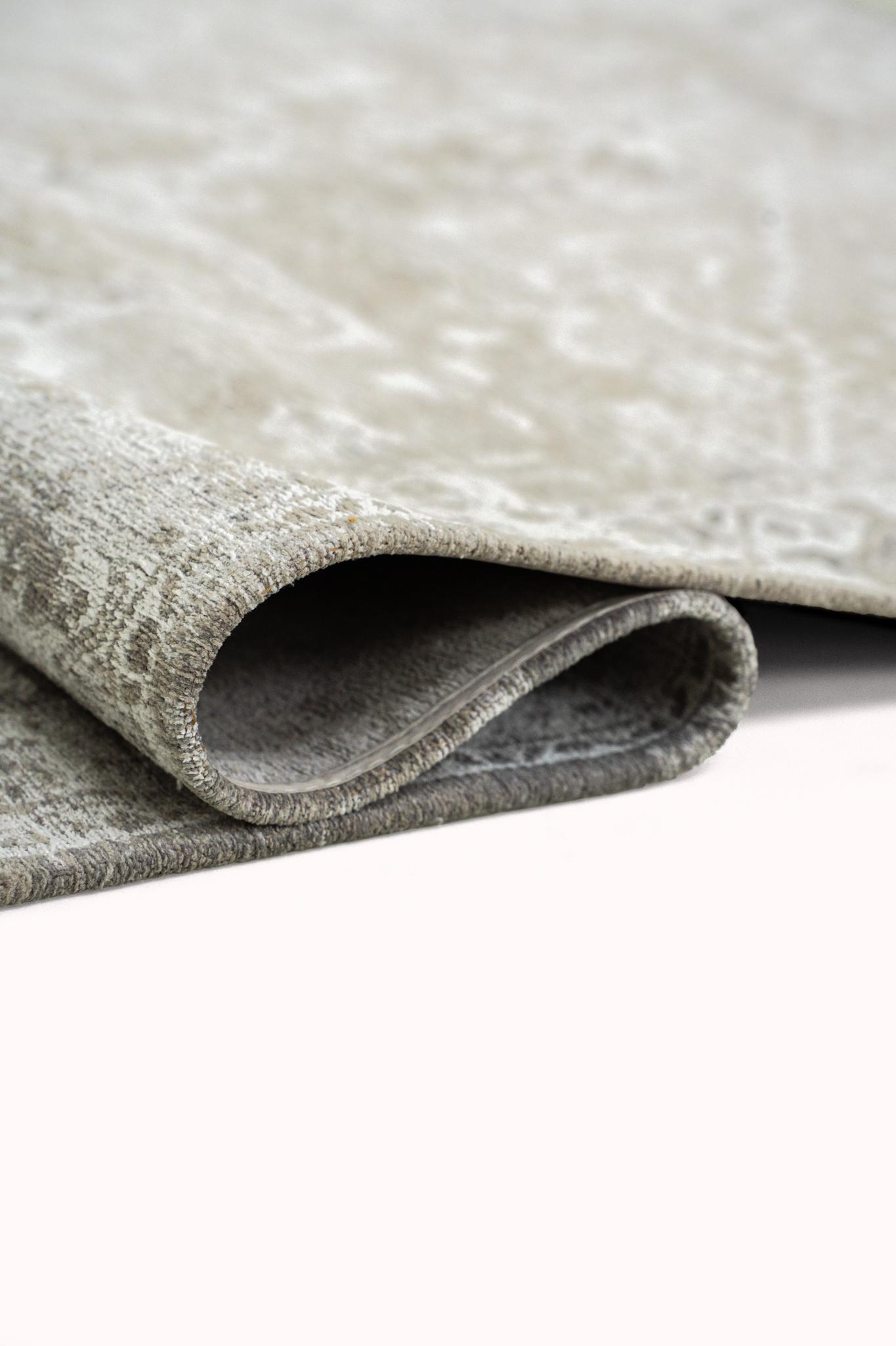 Neutral Taupe Textured Rug | Size: 170 x 240 cm