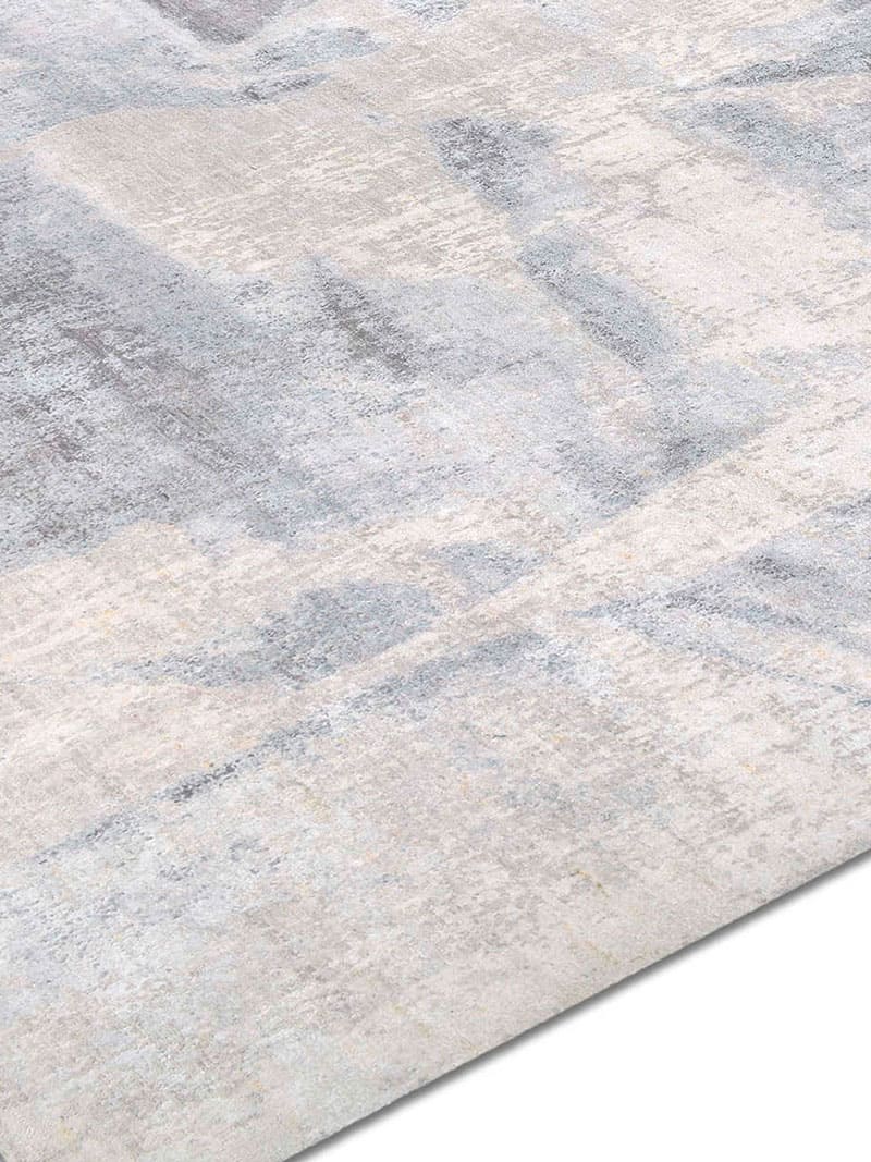 Grey / Ivory Handwoven Luxury Rug