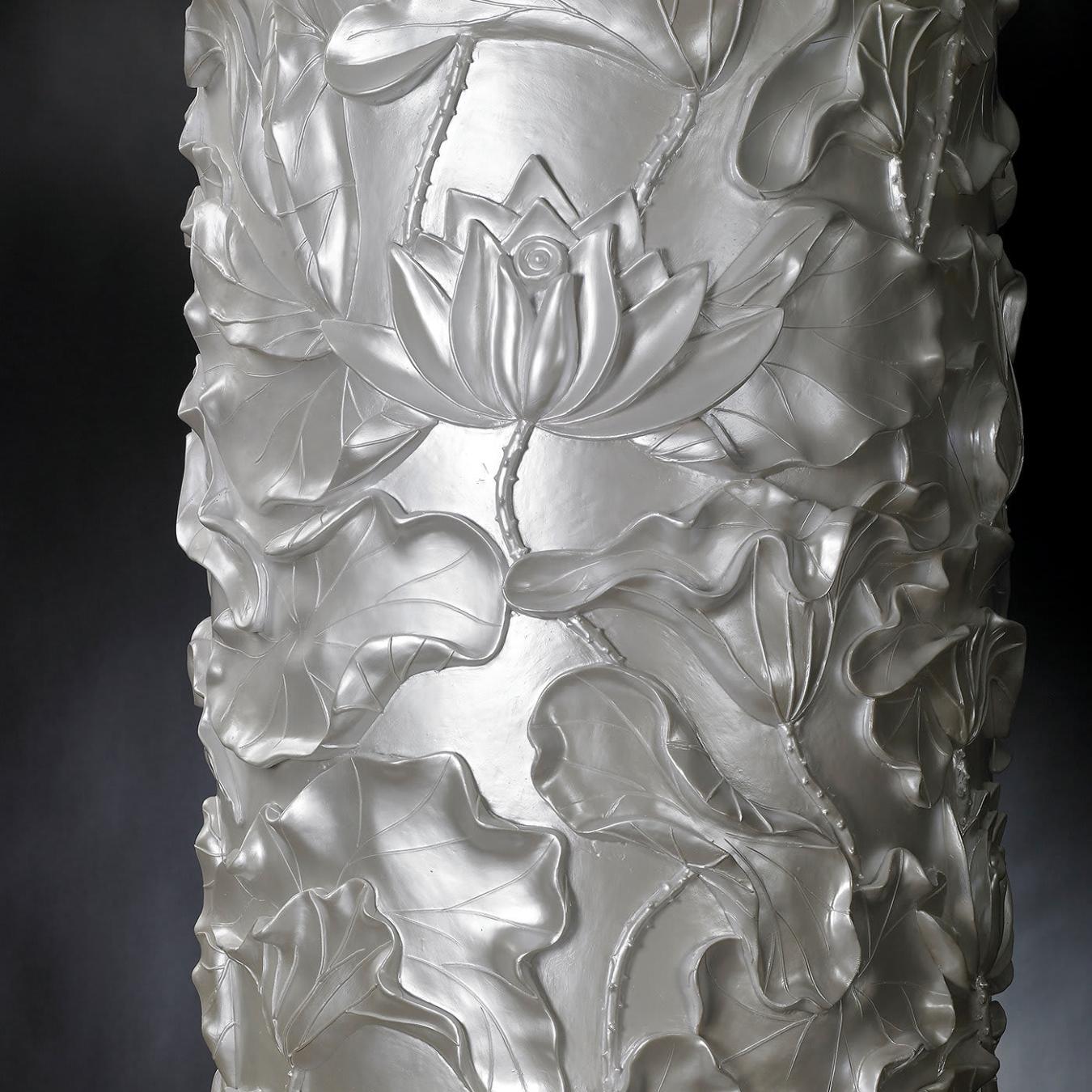 Lotus Obice Handcrafted Vase