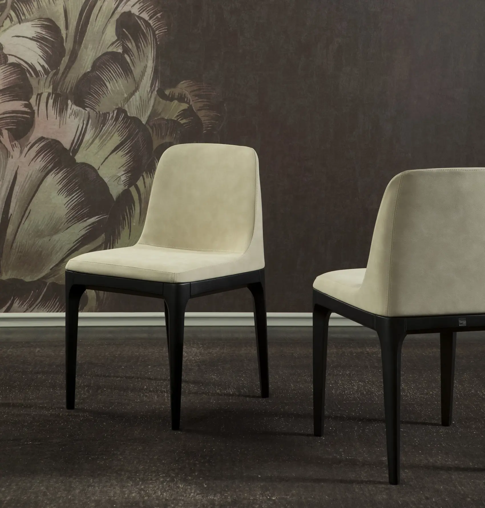 Gilda Contemporary Chair