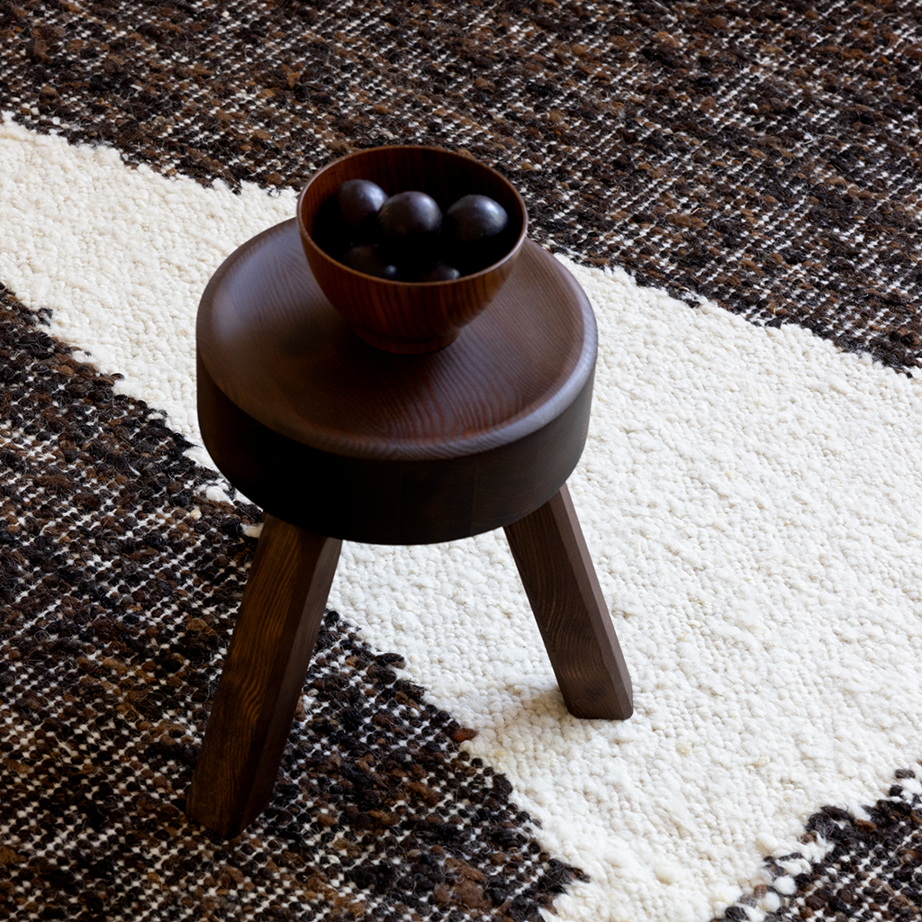 Artisan Base Espresso Cream Rug