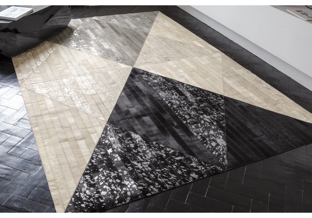 Marshall Cowhide Rug by Serge Lesage ☞ Size: 250 x 350 cm