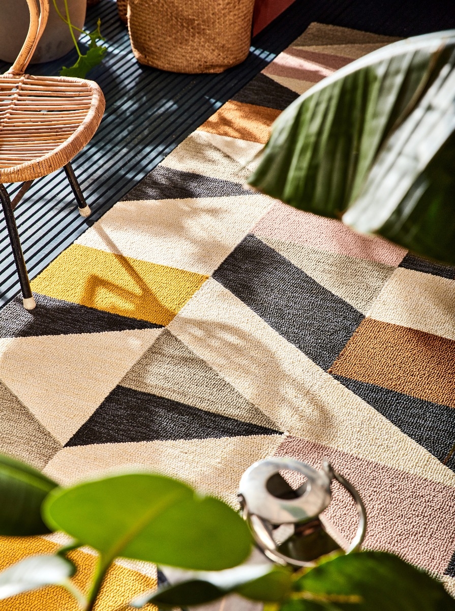 Geometric Multi Outdoor Hand-Woven Rug | Size: 200 x 280 cm