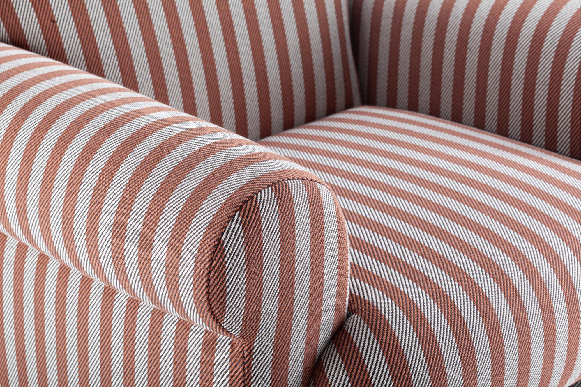 Oscar Armchair