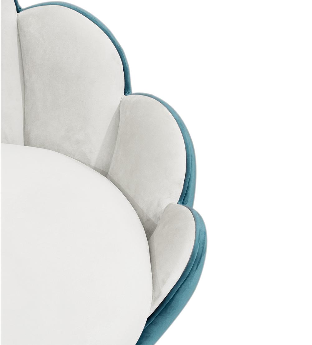 Lotus Serenity Plush Relaxation Chair