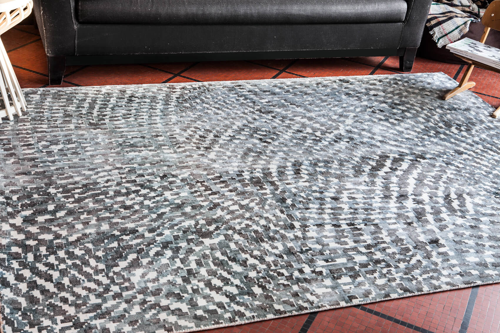 Out of Focus Rug by Serge Lesage ☞ Size: 200 x 300 cm