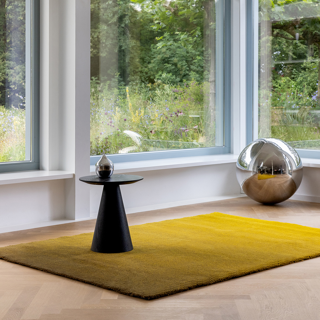 Shade Gold Rug | Size: 250 x 350 cm
