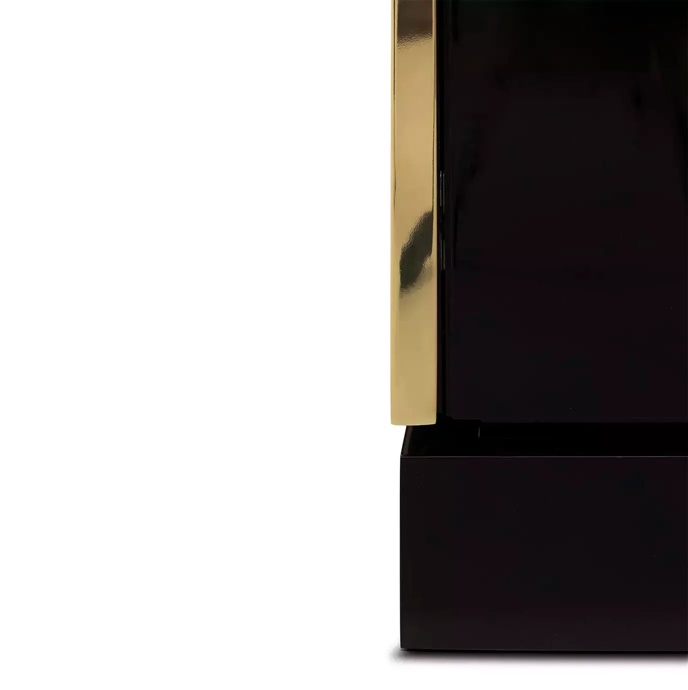 Liora Cabinet