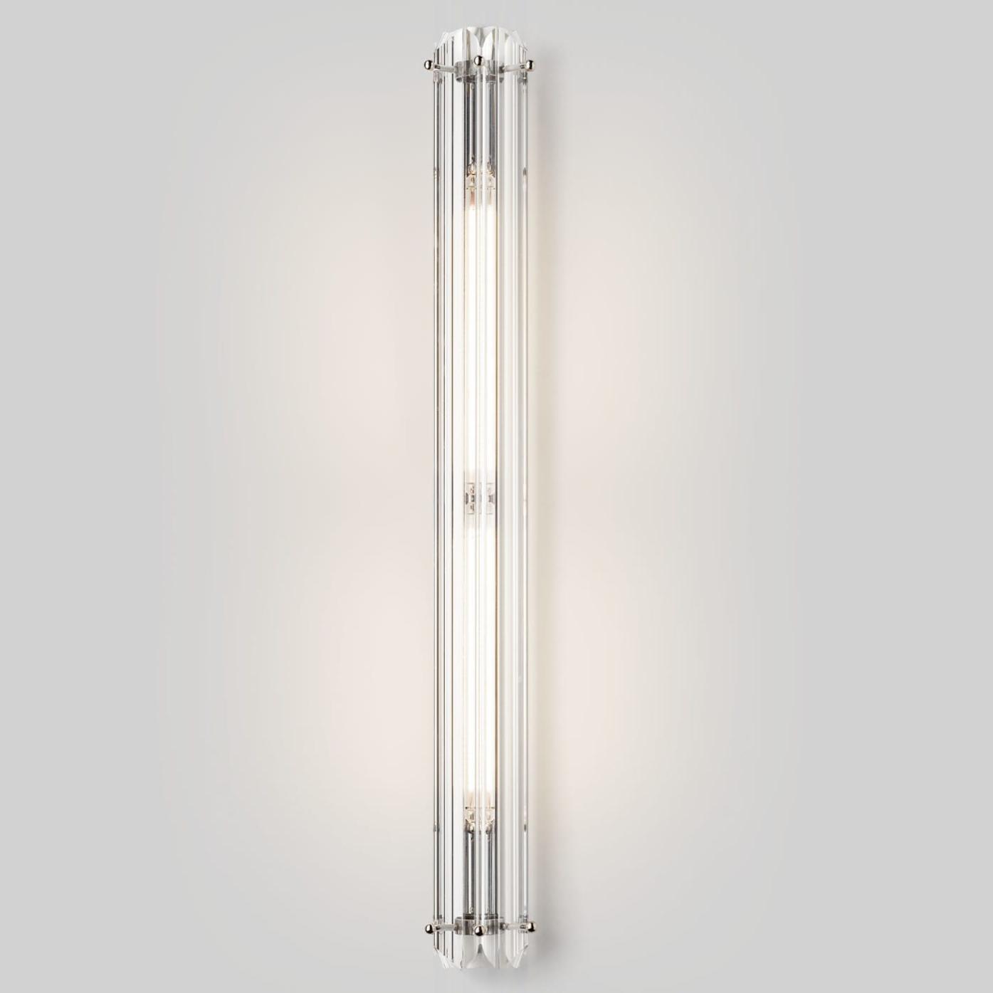 Minimalist Triedro Glass Wall Sconce