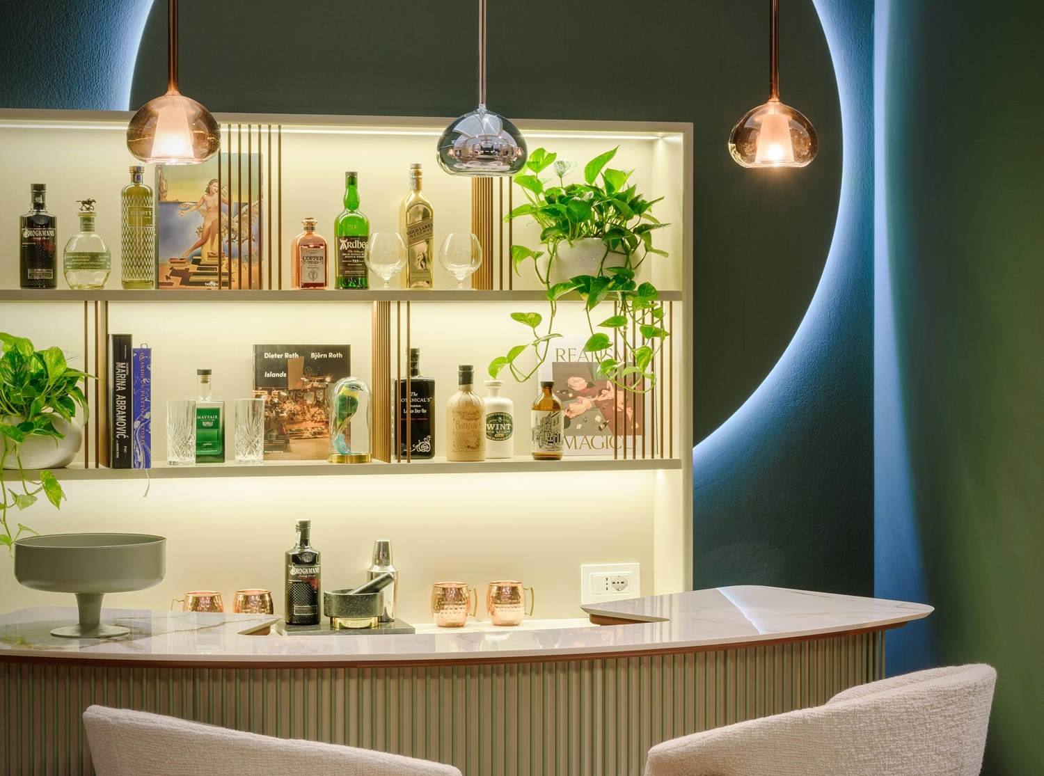 Dry Collector Home Bar with Counter